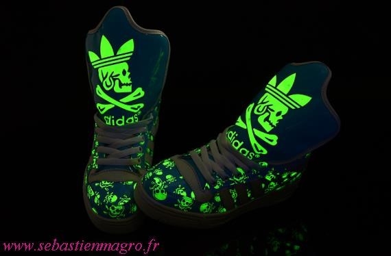 chaussure lumineuse adidas